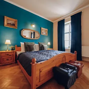 Apartment Magnificent Historical Penthouse In The Heart Of, Prag