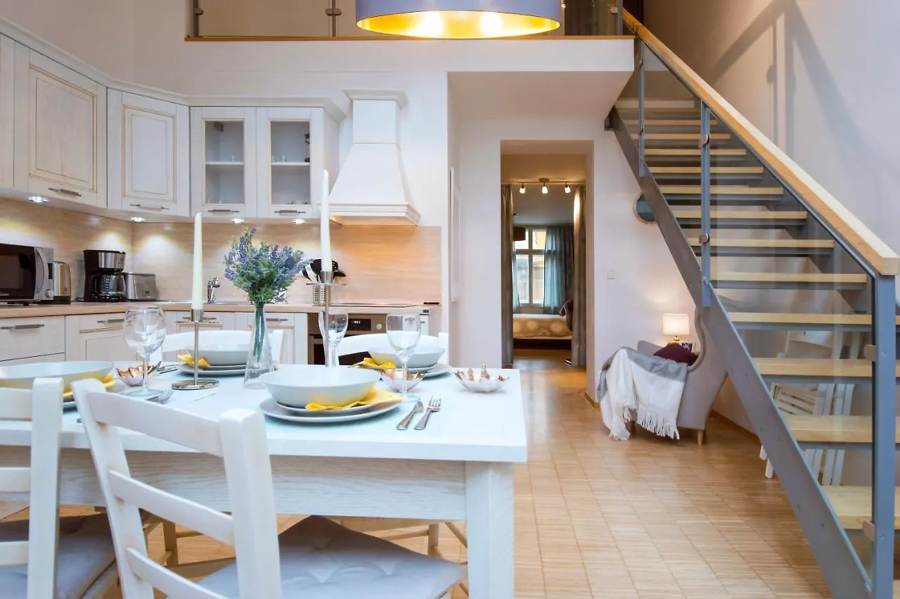 Modern Apartment Charvatova Praga