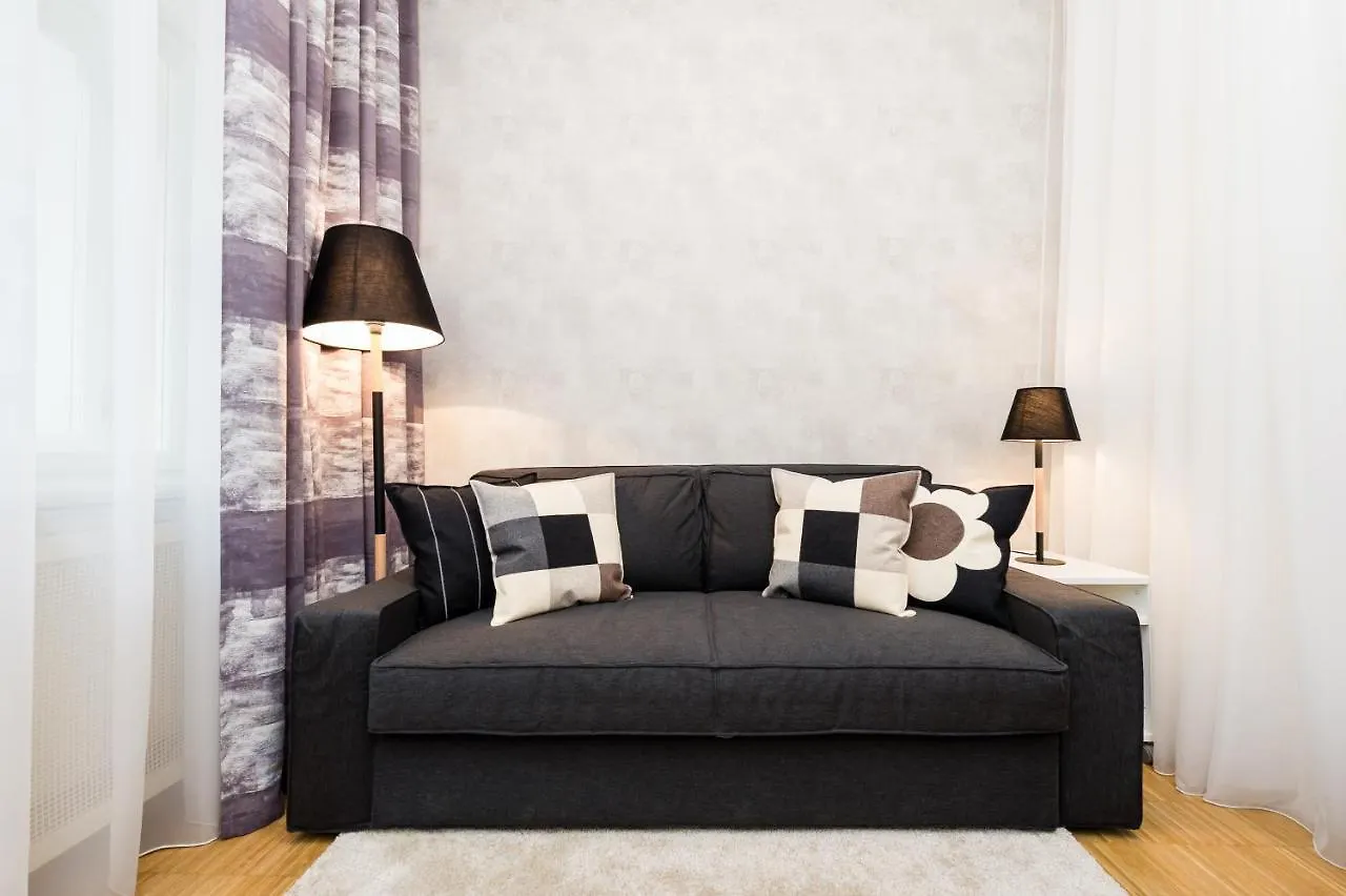 Modern Apartment Charvatova Praga República Checa
